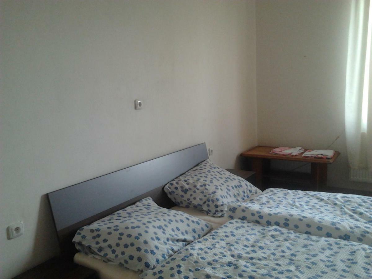 Apartman Ella - Tabor -Cz - U Stadionu Miru 1735 Εξωτερικό φωτογραφία