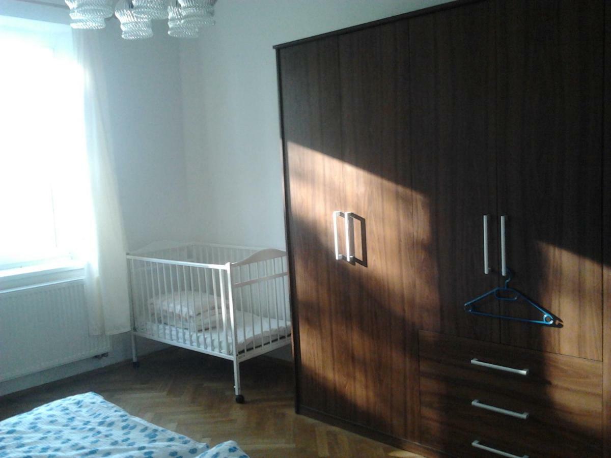 Apartman Ella - Tabor -Cz - U Stadionu Miru 1735 Εξωτερικό φωτογραφία
